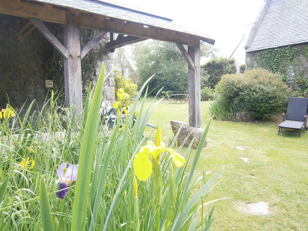 Les Chaumieres De Kerimel Bed and Breakfast Ploemel Εξωτερικό φωτογραφία